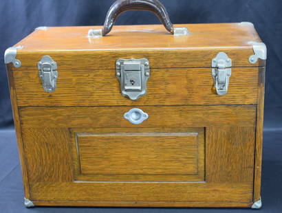 GERSTNER OAK MACHINIST CHEST WITH CONTENTS: Green felt interior drawers with mirror on lid interior cover. Good condition. Misc. tools. 18 inches wide x 13 inches tall x 8 inches deep. Shipping with contents. 36 pounds.