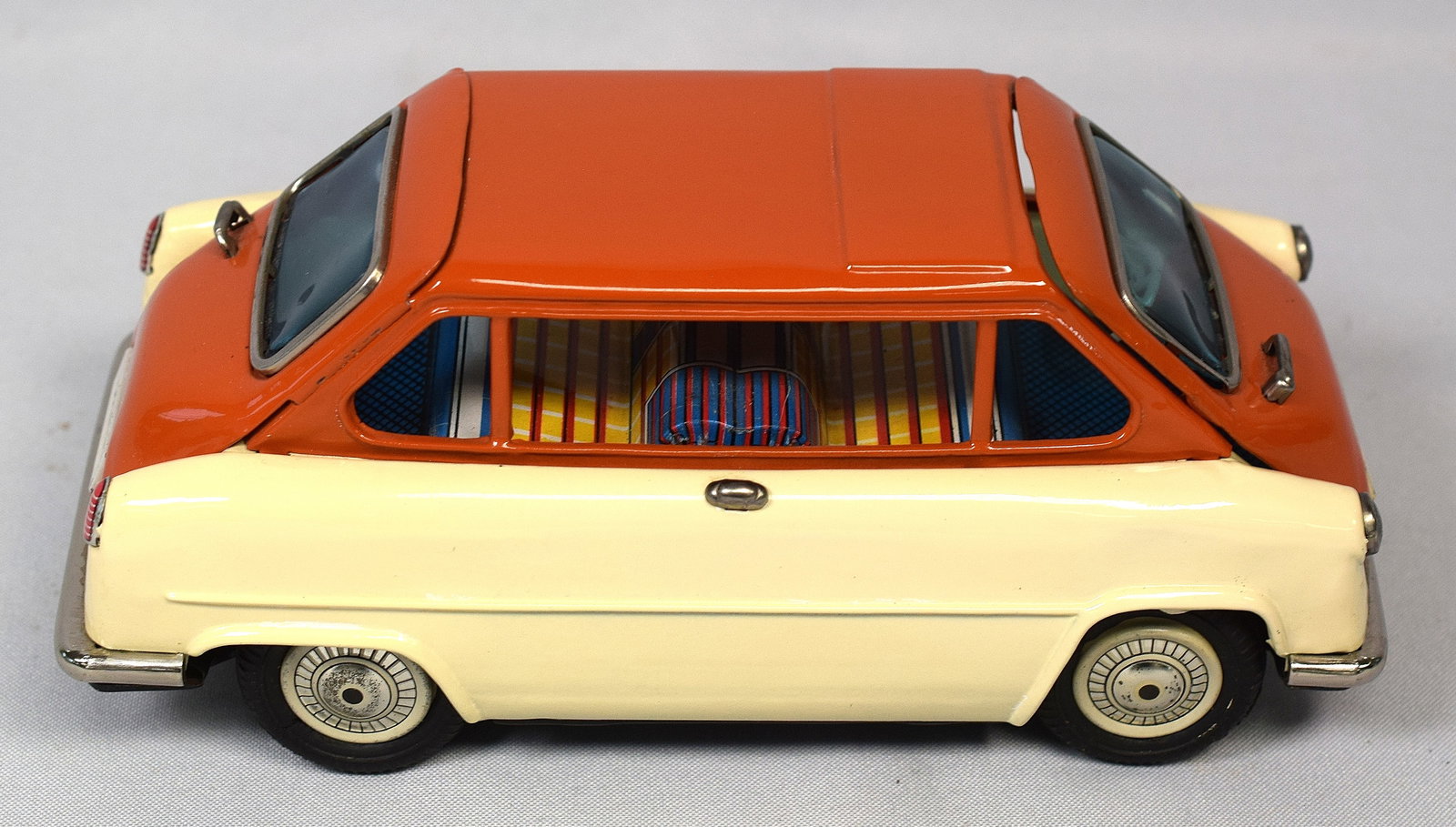 BANDAI JANUS JAPANESE FICTION TOY CAR (1 of 7)