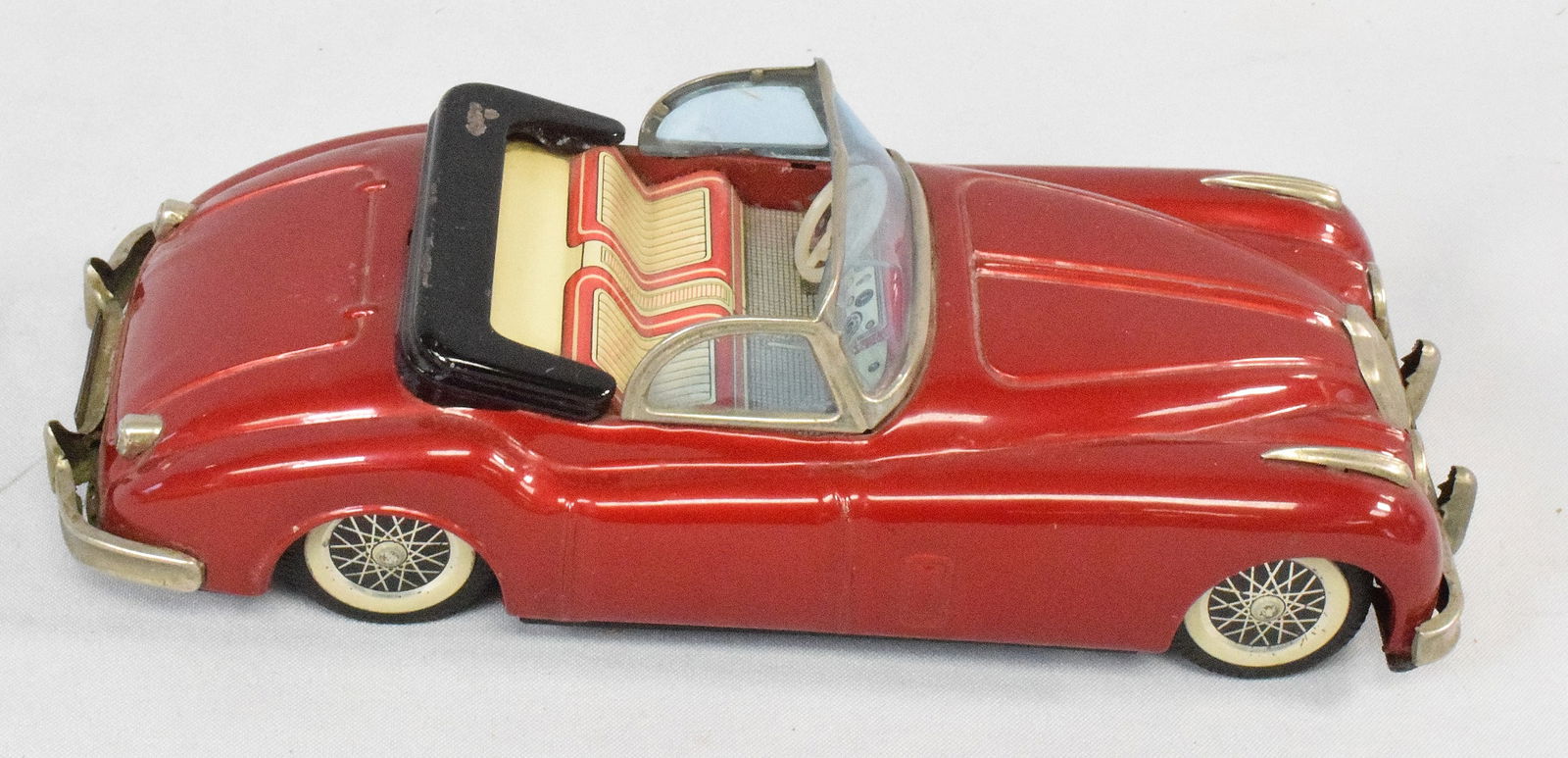 BANDAI JAGUAR XK 150 COUPE/BOX (1 of 16)