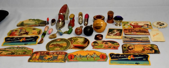 VINTAGE ADVERTISING NEEDLE KITS & PIN CUSHIONS