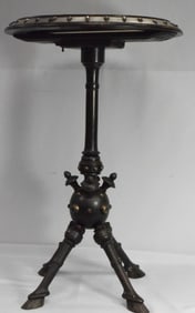 UNUSUAL VICTORIAN MARBLE TOP ACCENT TABLE