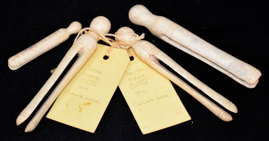 19th WHALEBONE SCRIMSHAW CLOTHES PINS