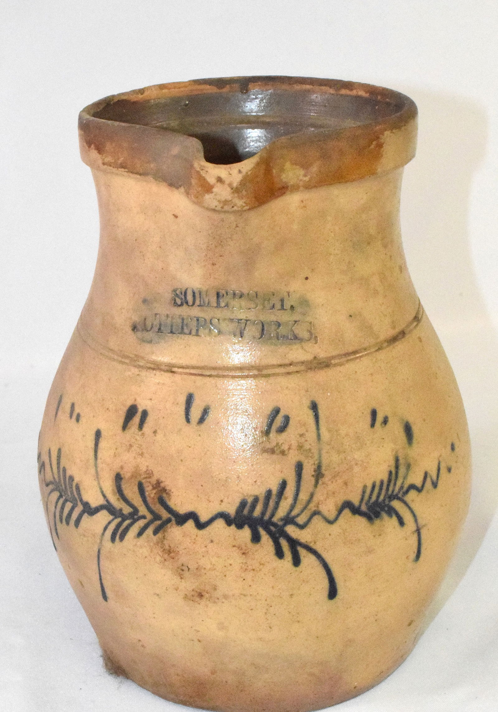 SOMERSET POTTERY WORKS STONEWARE BATTER PITCHER (1 of 9)