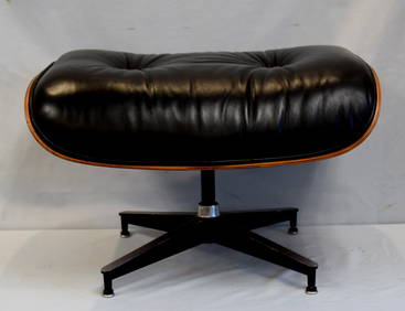 HERMAN MILLER EAMES OTTOMAN (1 of 9)