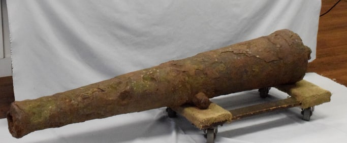 18TH BRITISH REVOLUTIONARY DREDGE IRON CANNON