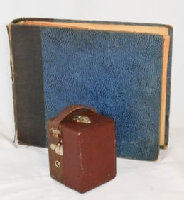COLIBRI BELGIAN MINIATURE PORTABLE GRAMOPHONE