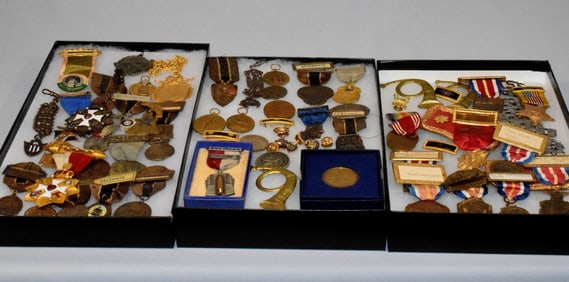LARGE COLLECTION AMERICAN LEGION MEDALS & ETC