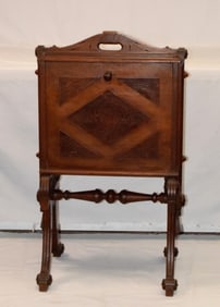 19TH AMERICAN VICTORIAN RENAISSANCE MAGAZINE RACK