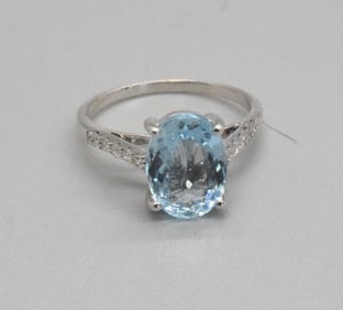 14K WHITE GOLD & DIAMOND AQUAMARINE RING
