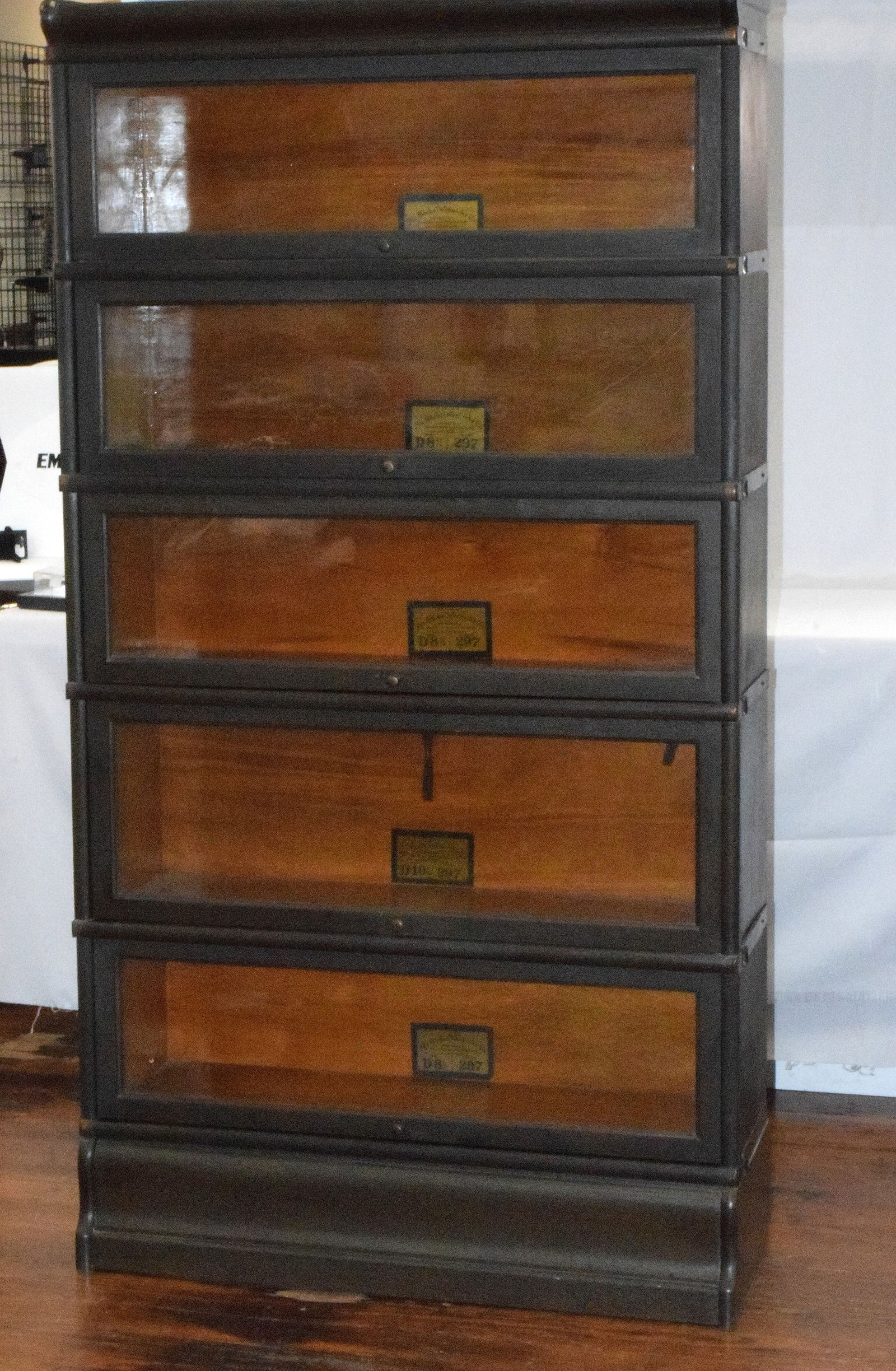 GLOBE WERNICKE BARRISTER BOOKCASE OAK 5 STACK (1 of 11)