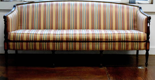 HICTORY CHAIR FEDERAL STYLE MAHOGANY SETTEE (1 of 4)