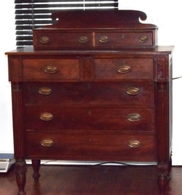 PERIOD AMERICAN MAHOGANY EMPIRE CHEST WITH COLUMNS