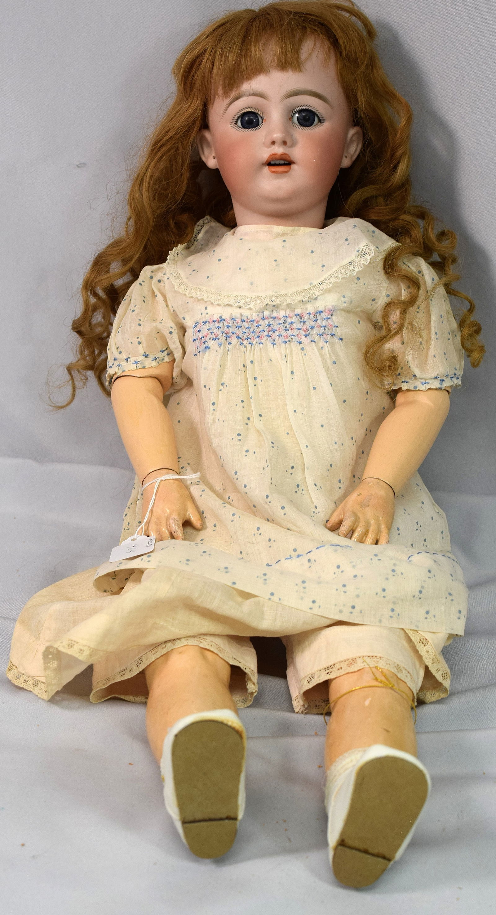 SIMON & HALBIG BISQUE HEAD DOLL (1 of 5)