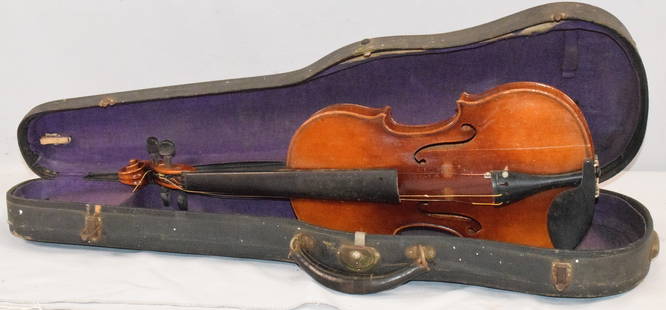 ERNST HEINRICH ROTH VIOLIN 1927: 1927 German violin serial number B 292 by Ernest Roth. Ernest Roth (1877-1948). Reproduction of Josef Guarnerius 1734. Was made during a time period highly sought after by collectors. Crack in the fro