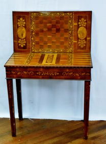 IRISH ARBUTUS & MARQUETRY KILLARNEY GAME TABLE