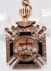 ROYAL KNIGHTS TEMPLAR 10KT & DIAMOND PENDANT