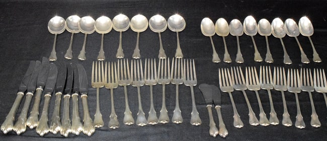 WALLACE STERLING GRAND COLONIAL FLATWARE