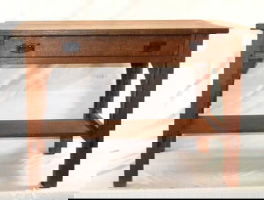 L & JG STICKLEY ARTS & CRAFTS OAK DESK