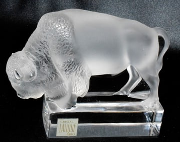 LALIQUE  GLASS CRYSTAL BUFFALO or BISON
