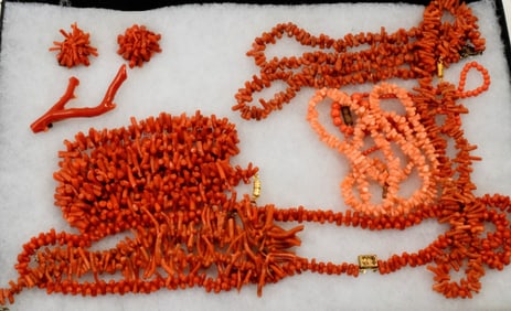 11 CORAL BRANCHES OF NECKLACES/JEWERLY