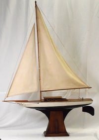 WOODEN SAILBOAT POND YACHT MODEL
