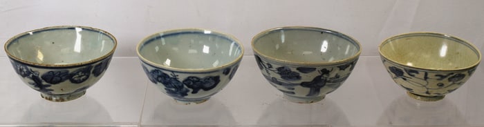 ASSEMBLED BLUE & WHITE CHINESE SWATOW BOWLS