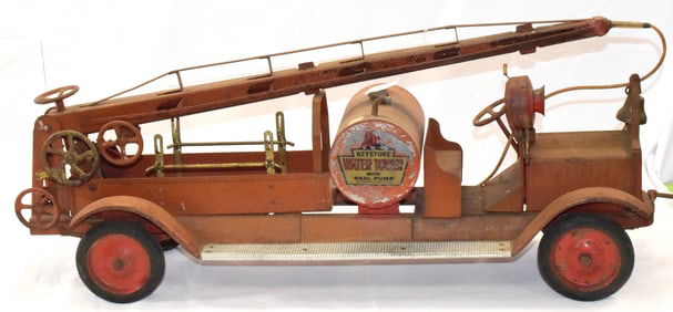 KEYSTONE WATER TOWER FIRE TRUCK