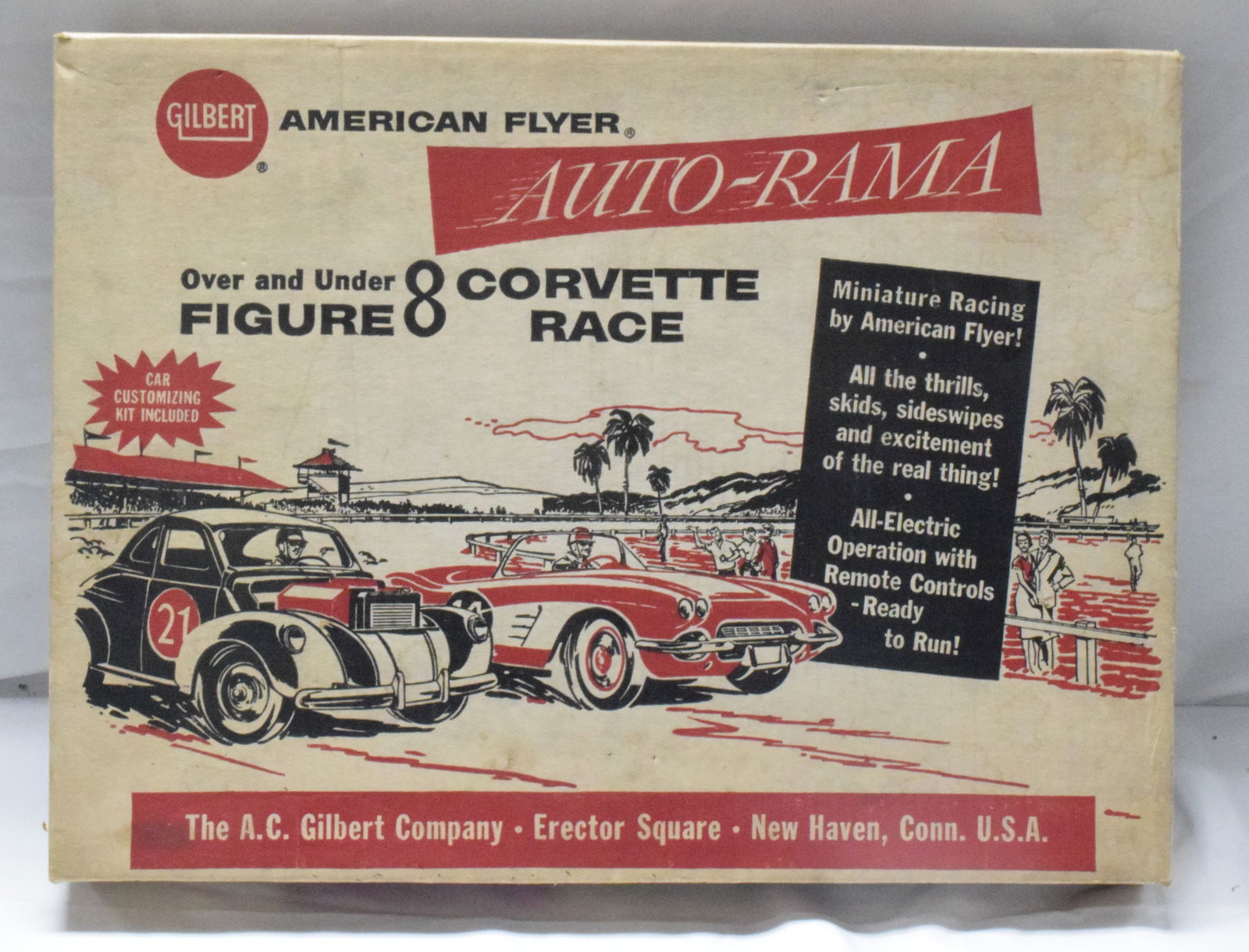 TOY CORVETTE RACE SET: A.C Gilbert American flyer figure 8 corvette race set, #19080. Includes all parts. Set is in mint condition. L: 22in, W: 16 1/2in, H: 3in, Weight: 9 lbs.