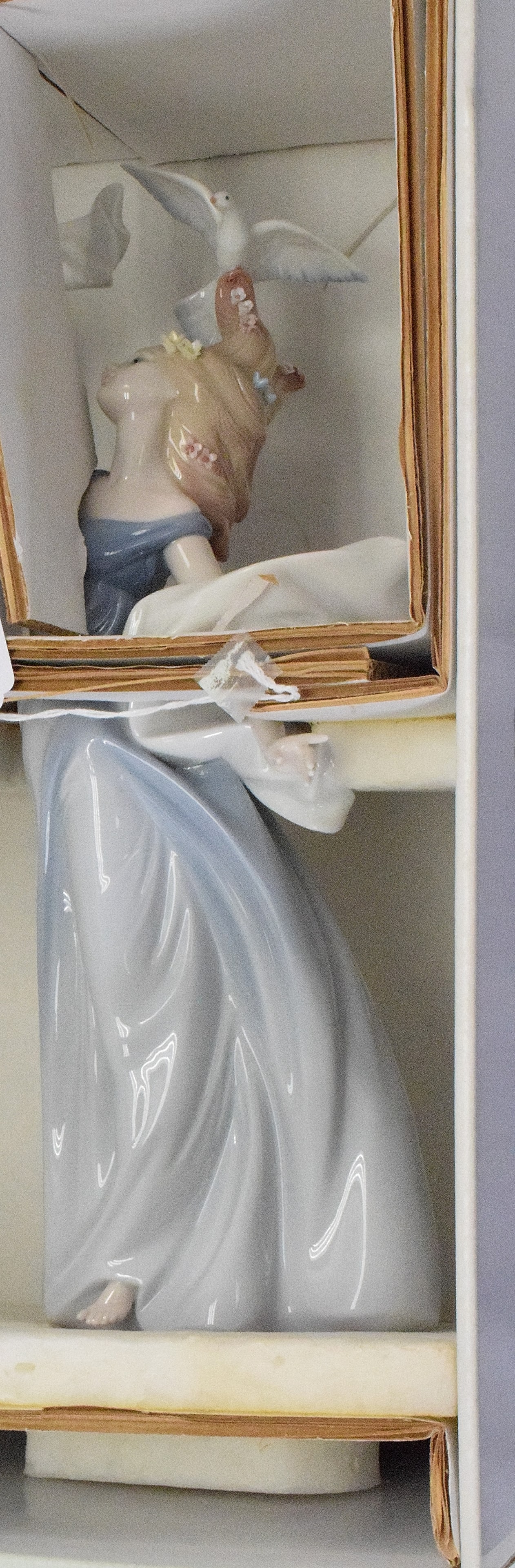 LLADRO #6570 PORCELAIN "NEW HORIZONS" FIGURE & BOX: Lladro Number 6570, "New Horizons" Porcelain Figure. Marked "Lladro Hand Made in Spain, Inspiration Millennium 1999, 6570, G-14A.". With box.