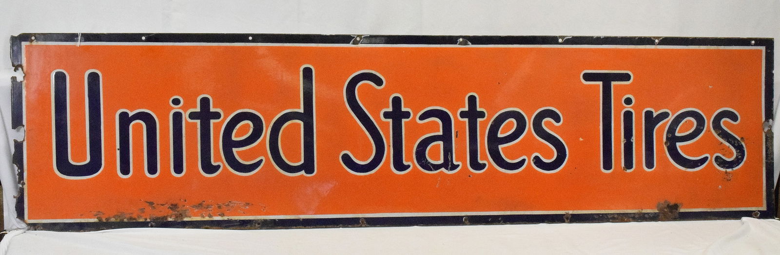 UNITED STATES TIRES PORCELAIN SIGN (1 of 5)