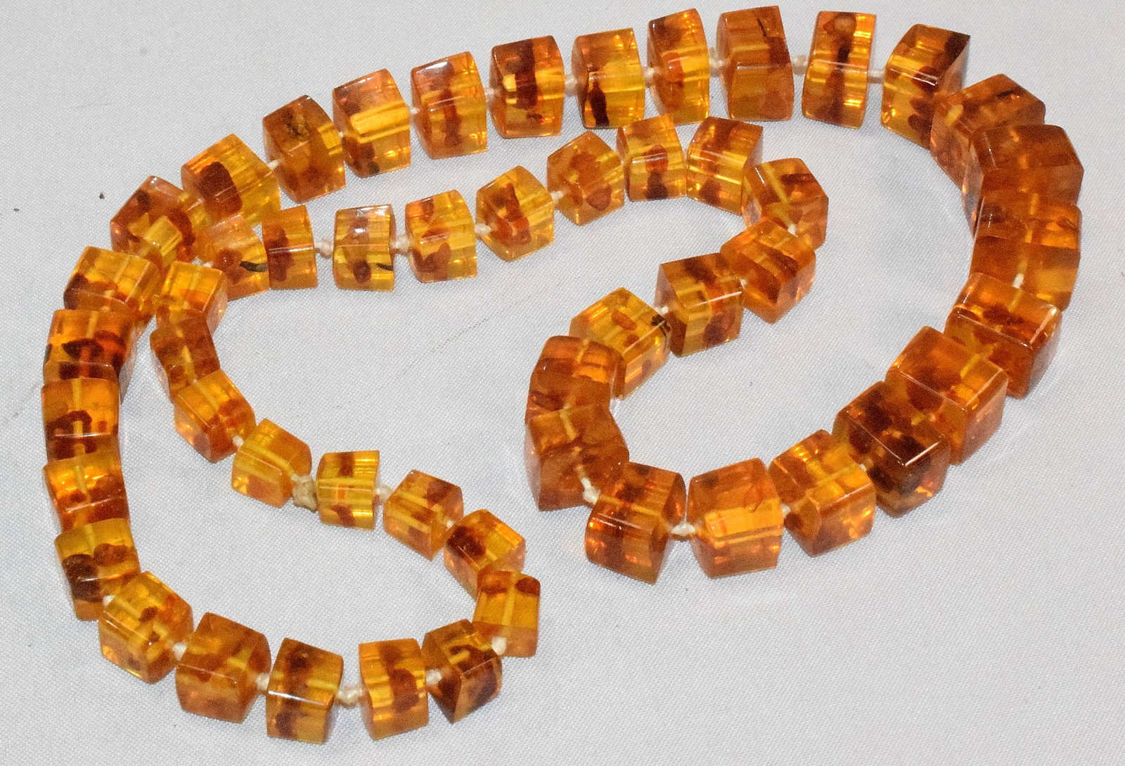 RUSSIAN AMBER NECKLACE (1 of 2)
