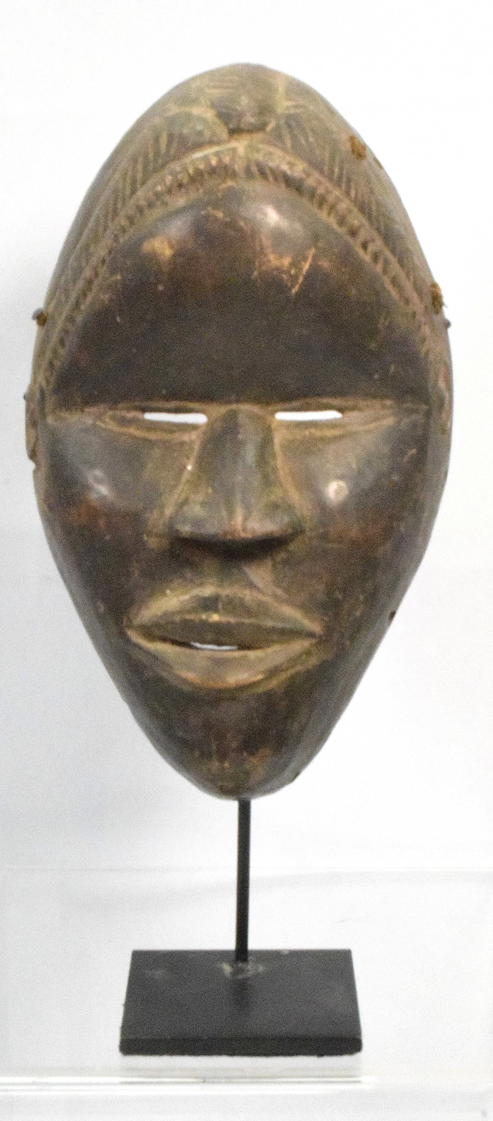 DAN PEOPLE WOOD CEREMONIAL WOOD MASK (1 of 6)