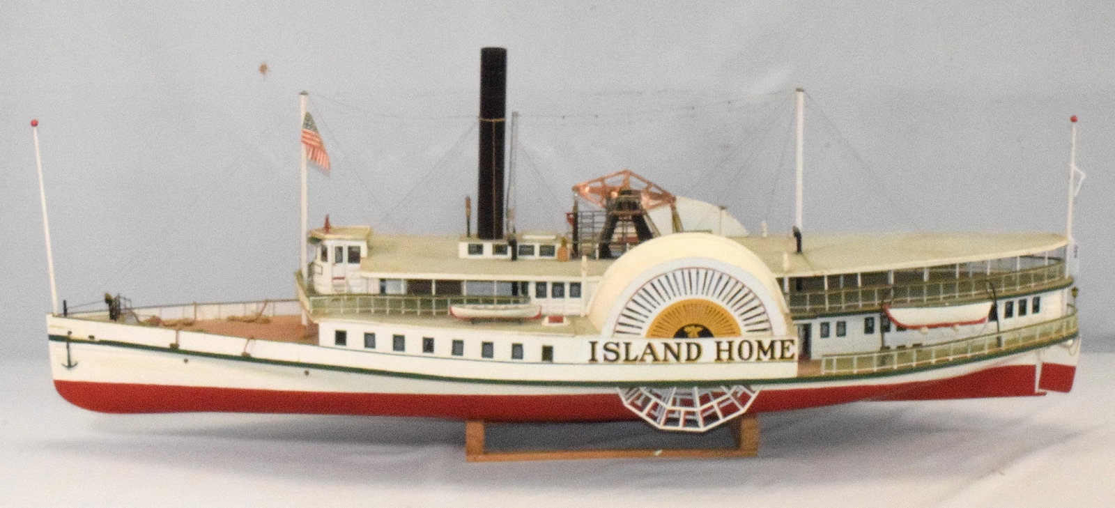 PADDLEWHEEL WOODEN MODEL STEAMBOAT (1 of 15)