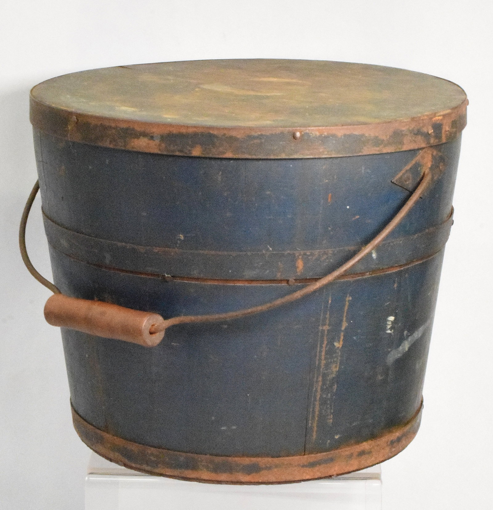 N & J HOWE & Co. BLUE PAINT STAVED PINE PAIL (1 of 6)