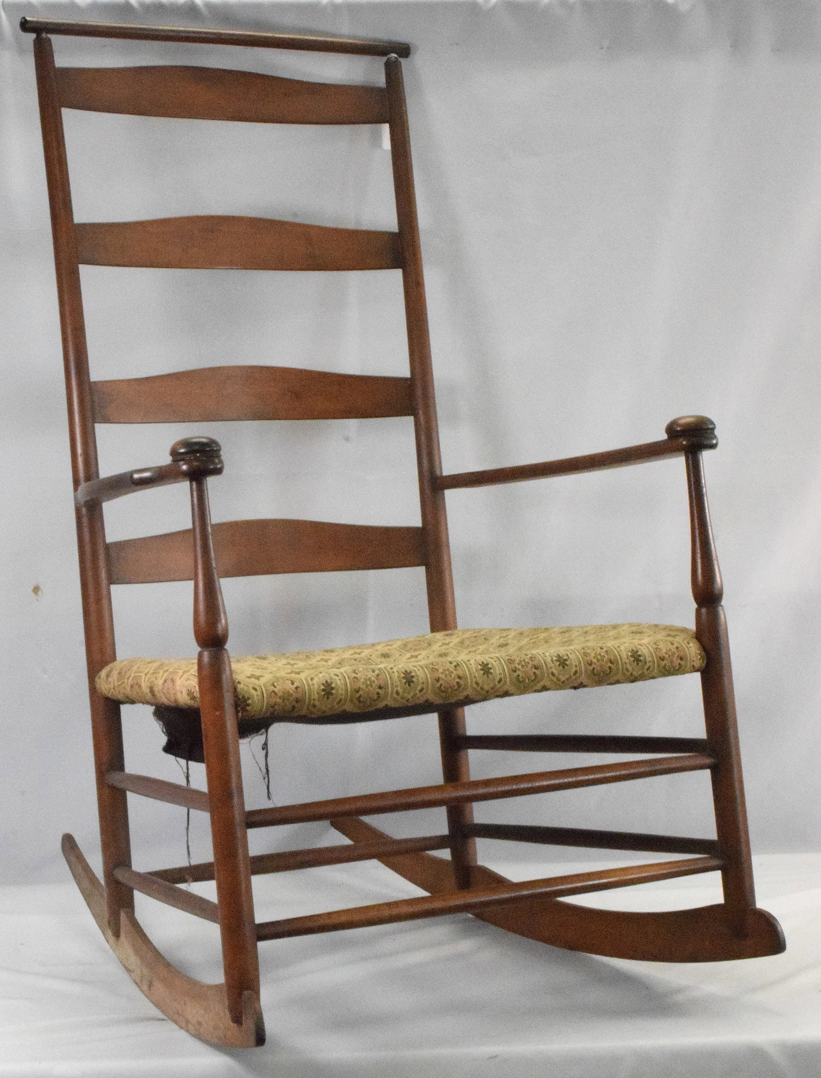 NUMBERED 7 SHAKER ROCKING CHAIR (1 of 10)