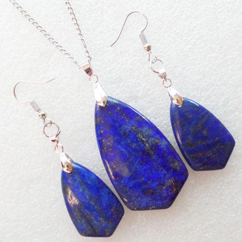 Beautiful Lapis Lazuli Necklace & Earrings Set: Beautiful Lapis Lazuli Necklace & Earrings Set.size:Necklace Pendant:50x28x6mm,Necklace length:17.5 inch, Earring Pendant:33x20x6mm,Earring total length:71mm