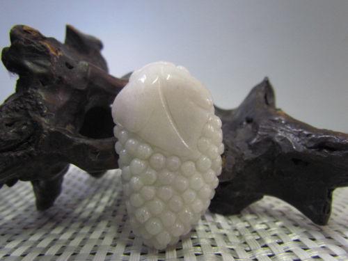 Real Grade A 100% Natural White Jade Jadeite Women Lucky Circle Peace
