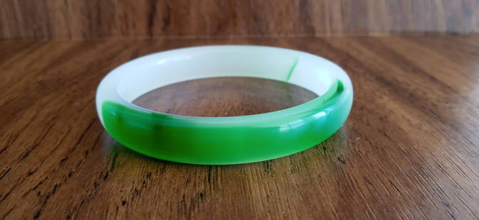 White & Green Jadeite Bangle Bracelet Imperial Green: White & Green Jadeite Bangle Bracelet Imperial Green. Grade A. Approx Inner Size: 62 mm: Approx Outter Size: 77 mm x 12 mm Excellent Condition. We pack & Ship for you. We take care of the shipping ser