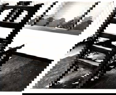 1986 Photo Florida State Prison Electric Chair: 1986 Photo Florida State Prison Electric Chair.. Photo size: 10 x 8 inches. Provenance: New York-Based Photography Collector & Curator -Collection of Rare Photographs. Note: Please study the images ca