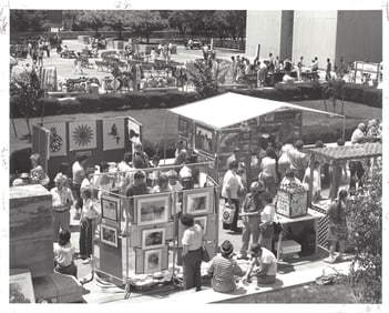 1985 Photo Art Vendors and Attendees at Harrisburg Arts Festival