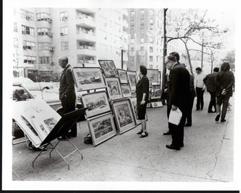 1973 Photo Washington Square Outdoor Art Show in Greenw