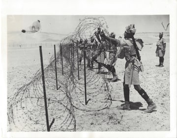 1940 Photo WWII British Colonial Indian Troops Build