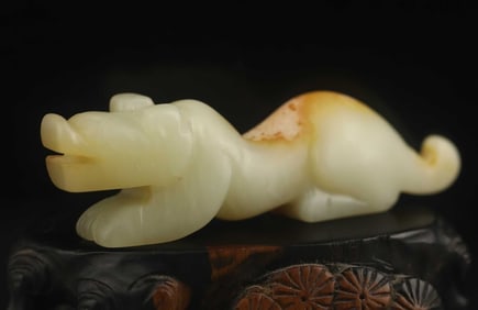 Old Natural Jade Hand-Carved Jade Hand Carved statue of Double Dragon Pendant