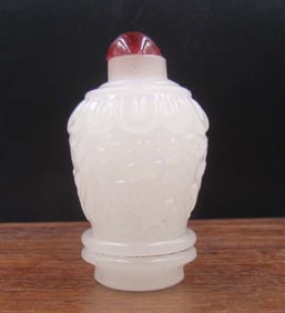 White Snuff Bottles. Approx Size: 68 x 42 mm