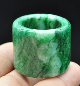 Green Natural Jade Hand-Carved Ring