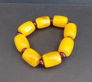 Vintage Cognac Stretch Bracelet.
