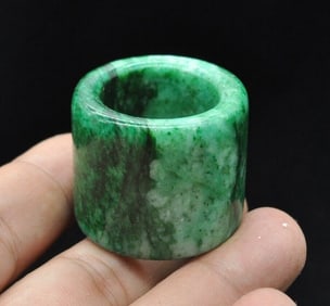 Green Natural Jade Hand-Carved Ring