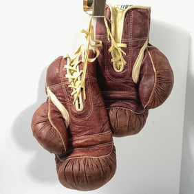 Vintage 1940s Brown Ken-Wel Boxing Gloves,Gloversville, New York
