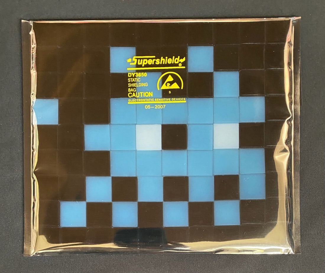 Invader , Invasion Street Art Kit #6 “Runner” (1 of 5)