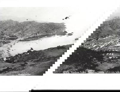 Vintage Santa Catalina Island Photography: Vintage Santa Catalina Island Photography.Approx Size: 11 x 8 1/4 inches. Photo may have bent corners. Please look at the photos carefully. Good Condition See Photos. We pack & Ship for you. We take c